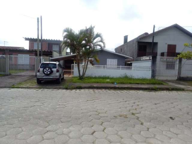 Casa com edícula à venda no balneário brejatuba