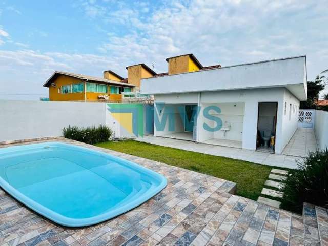 Imperdível oportunidade: Casa à venda em Itanhaém-SP, Jardim Jamaica, com 3 quartos, 1 suíte, 3 salas, 3 banheiros, 3 vagas e 107m².