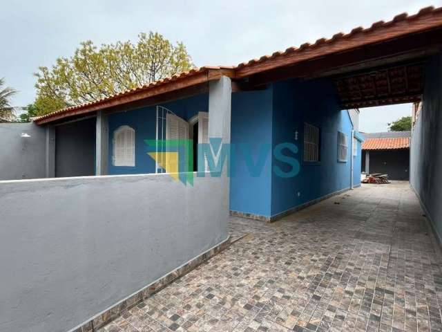 Imperdível: Casa à venda ou locação em Itanhaém-SP, no Balneário Gaivota, 2 quartos, 1 suíte, 2 salas, 2 banheiros, 3 vagas, 112m²