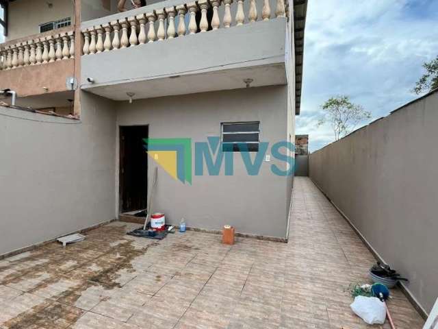 Casa para locação em Itanhaém-SP, bairro Gaivota: 2 quartos, 1 suíte, 1 sala, 1 banheiro, 1 vaga de garagem, 78,00m² de área.