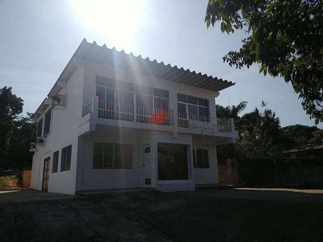 Casa duplex 4 quartos c/ amplo terreno - praca da bandeira - araruama