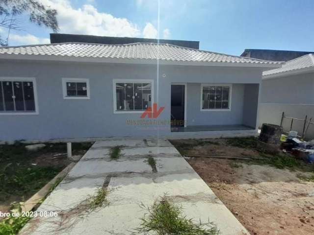 Casa 3/4 - 01 suite - amplo quintal- ha 50m da praia