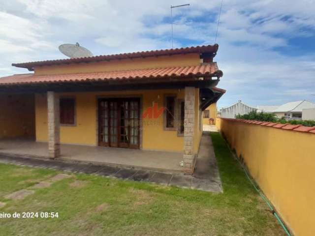 Casa 2/4 - suite - piscina - churrasqueira- praia seca