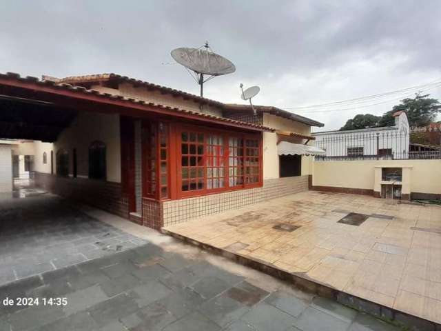 Casa 4 dormit&#211;rios - otima localiza&#199;&#195;o