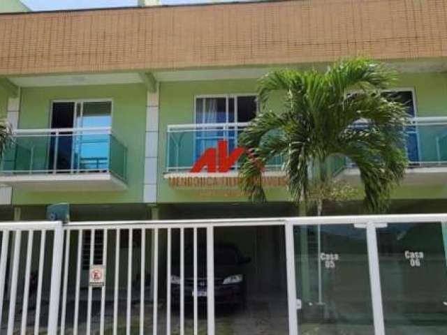 Triplex 2/4 - 02 suites - 40m da Lagoa de Araruama