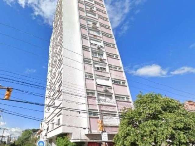 Apartamento 3 dormitórios, sala grande, copa/cozinha, área de serviço com dependência de empregada e banheiro auxiliar, peças amplas e bem iluminadas.&lt;BR&gt;&lt;BR&gt;Características: Área de servi