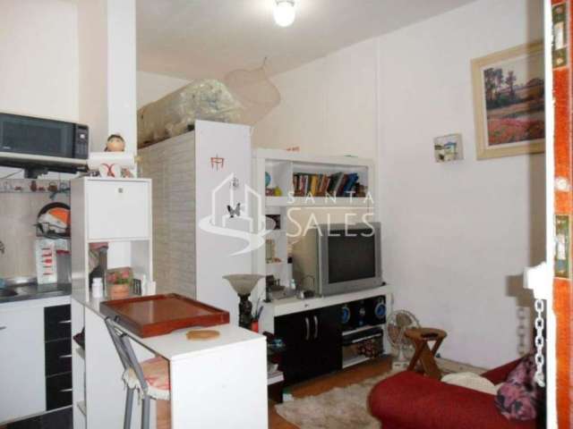 Apartamento em Centro, 1 Quarto, 1 Banheiro.