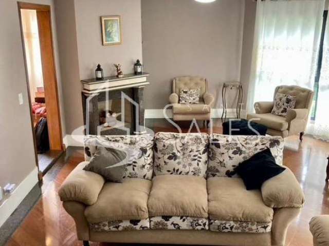 Viva com conforto e elegância em um apartamento de luxo na Vila Monumento, São Paulo-SP: 4 quartos, 2 suítes, 5 banheiros, 4 vagas de garagem, 200m².