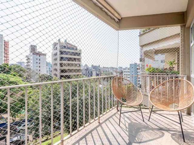 Apartamento com 3 quartos à venda na Rua Pedro Weingartner, 140, Rio Branco, Porto Alegre por R$ 890.000