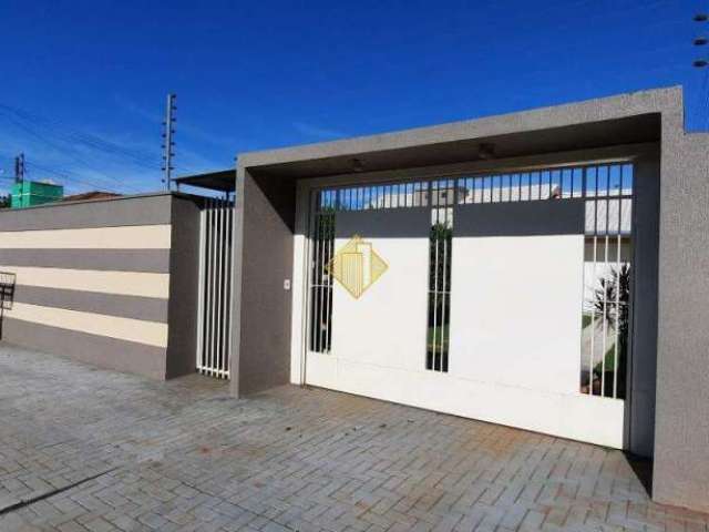 Casa à venda, com piscina, 1 suíte e 3 quartos, Jardim Independência - Toledo/PR