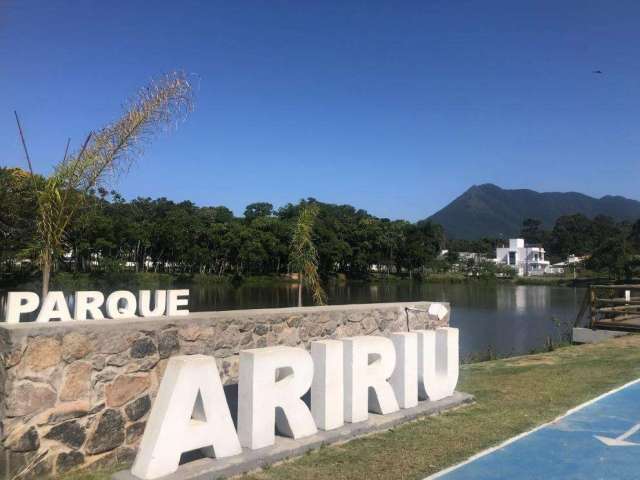 Sobrado Geminado Alto Padrão para Venda em Palhoça, Aririu, 3 dormitórios, 1 suíte, 3 banheiros, 2 vagas