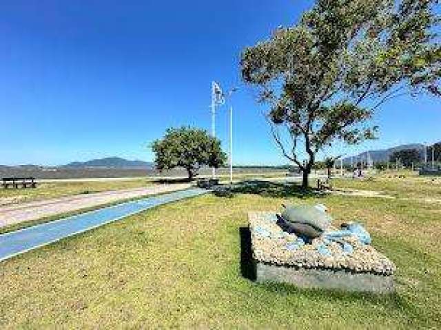 Sobrado Geminado Alto Padrão para Venda em Palhoça, Barra do Aririú, 2 dormitórios, 2 banheiros, 2 vagas