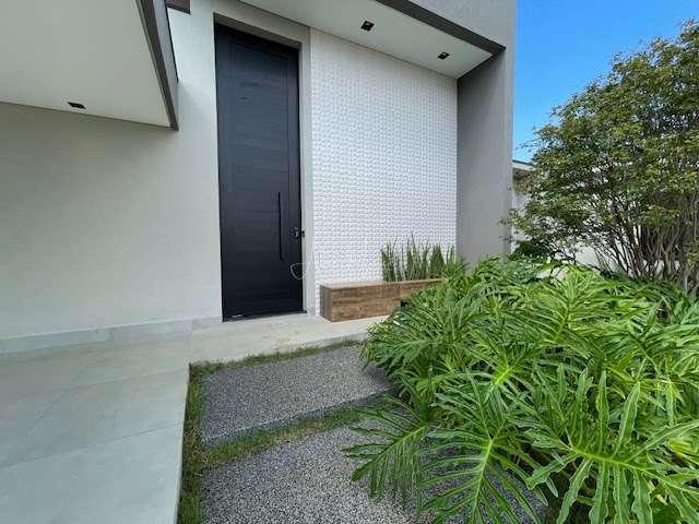 Casa Térrea de luxo Reserva Ruda 03 Dormitórios 01 Suítes 4 banheiros 4 Vagas Espaço Gourmet e 260m2 por R$ 1.350.000 - São José dos Campos - SP.