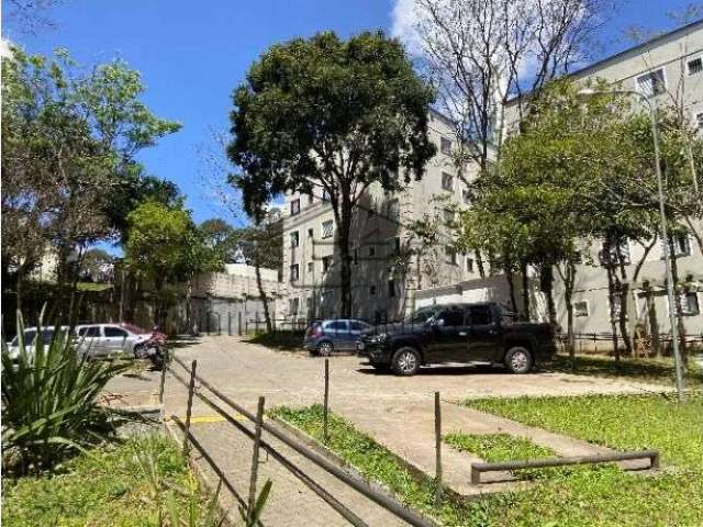 Apartamento com 2 Quartos e 1 banheiro à Venda