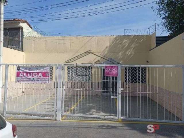 Casa comercial com 8 salas e 4 vagas