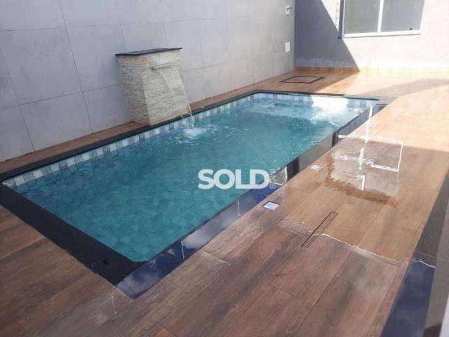 Linda casa com 3 dormitórios sendo 1 suíte, piscina,  144m² de área construída,  à venda por R$ 700.000,00 - Jardim Natal - Franca/SP