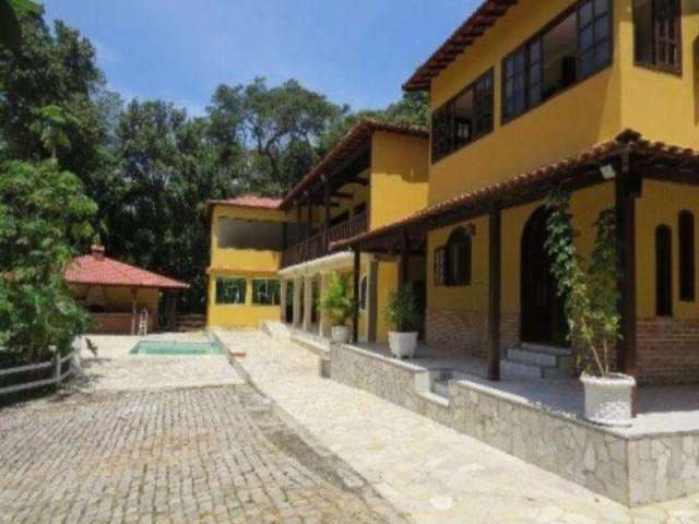 Casa para Venda em Saquarema, Serra De Mato Grosso (sampaio Correia), 5 dormitórios, 5 suítes, 3 banheiros, 6 vagas