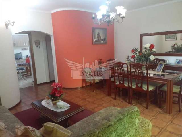 Casa Térrea com 3 Dormitórios à Venda, 258m² - Bairro Campestre, Santo André/SP.