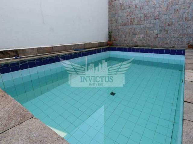 Sobrado com Piscina e 2 Dormitórios à Venda, 226m² - Campestre, Santo André/SP.