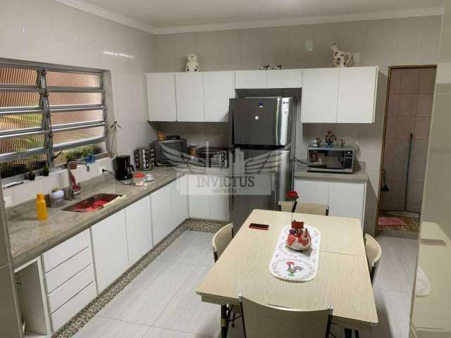 Sobrado com 3 Quartos à Venda 189m² - Bairro Olímpico, São Caetano do Sul/SP.