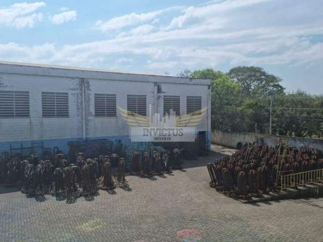 Galpão Comercial/Industrial para Comprar, 835m² - Maracatu, Guararema/SP.