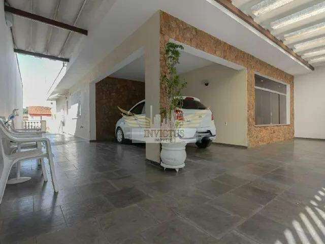 Casa Térrea com Edícula para Alugar, 253m² - Vila Pires, Santo André/SP.