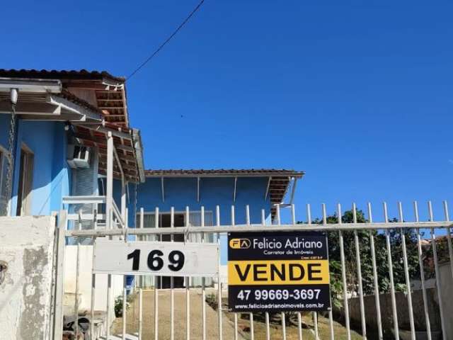 Casa para Venda, Bairro Saguaçu, Joinville / SC