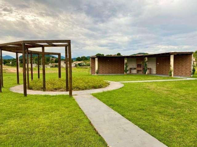 Terreno à venda, 240 m² por R$ 100.900,00 - Ubatiba - Maricá/RJ