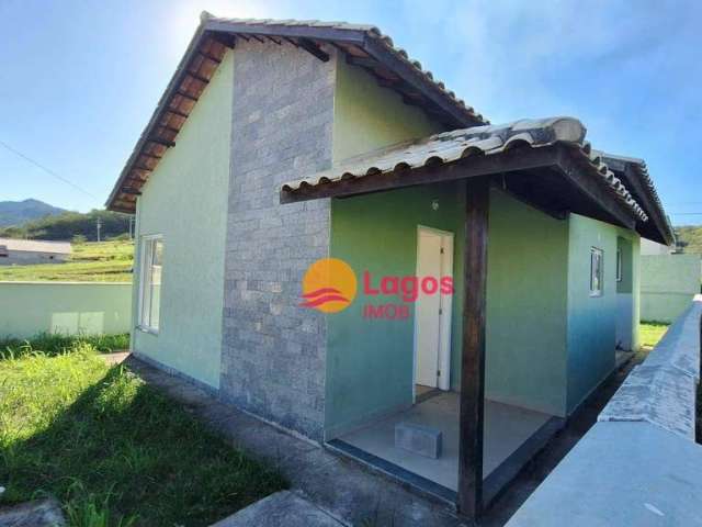 Casa com 2 dormitórios à venda, 67 m² por R$ 315.000,00 - Pindobas - Maricá/RJ