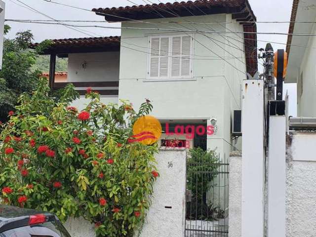 Casa com 6 quartos, 274 m² por R$ 1.400.000 - São Francisco - Niterói/RJ