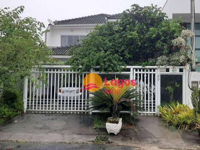 Casa com 4 dormitórios à venda, 256 m² por R$ 2.300.000,00 - Camboinhas - Niterói/RJ