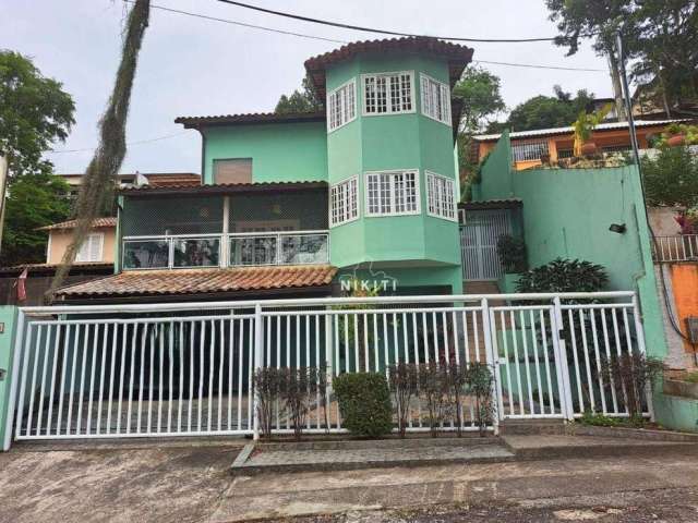 Casa com 3 dormitórios à venda, 244 m² por R$ 790.000,00 - Maravista - Niterói/RJ