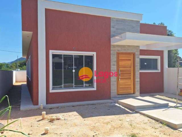 Casa com 3 dormitórios à venda, 100 m² por R$ 450.000,00 - Ubatiba - Maricá/RJ