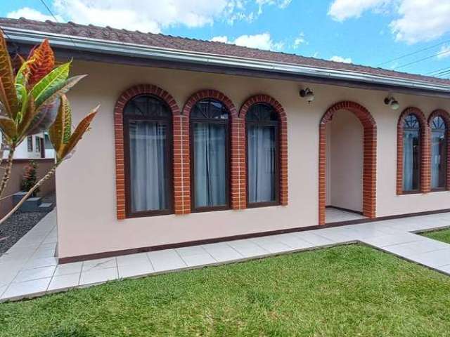 Casa semimobiliada locação floresta joinville