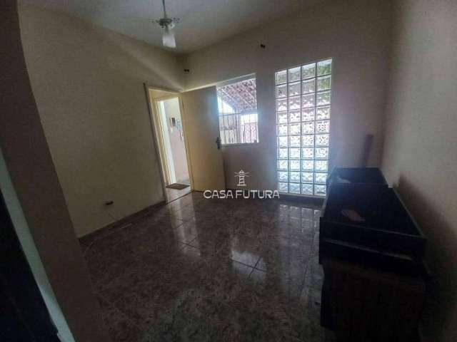 Casa com 3 dormitórios à venda, 134 m² por R$ 650.000,00 - Vila Santa Cecília - Volta Redonda/RJ