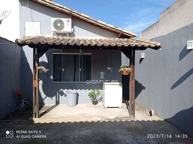 Casa com 2 dormitórios à venda, 51 m² por R$ 270.000,00 - Califórnia - Barra do Piraí/RJ