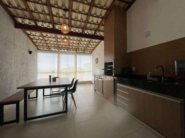 Casa à venda, 132 m² por R$ 750.000,00 - Jardim Amália - Volta Redonda/RJ