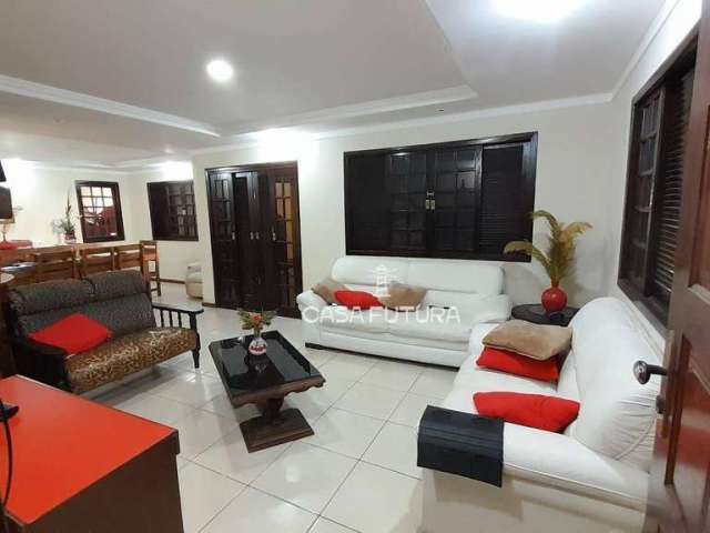 Casa com 3 dormitórios à venda, 280 m² por R$ 900.000 - Santa Rosa - Barra Mansa/RJ