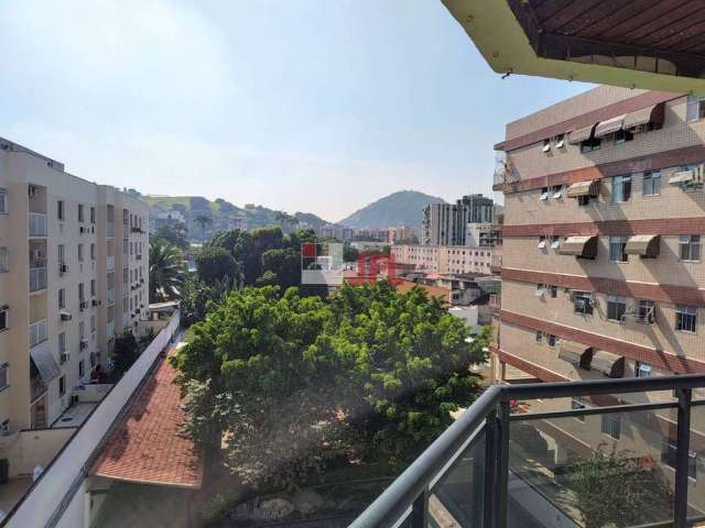 Apartamento 2 quartos com 1 suíte e dependência completa com 2 vagas - Rua Florianópolis - Praça Seca - Jacarepaguá - RJ