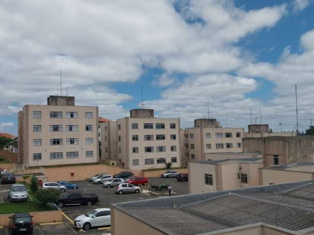 Apto 2 dormitórios - 2. andar - 46m2 privativos - boa localização.