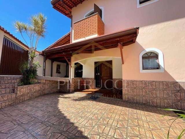 Casa com 3 quartos à venda na Rua Vicente Celestino, 689, Jardim Antonio Von Zuben, Campinas, 228 m2 por R$ 850.000