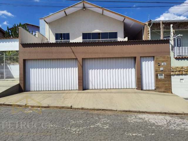 Casa com 3 quartos à venda na Rua Estrópio Whilhel de Freitas, 145, Jardim Antonio Von Zuben, Campinas, 193 m2 por R$ 780.000