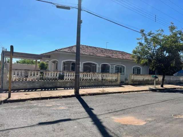 Casa Padrão em Dourado