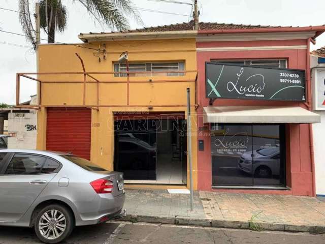 Salão Comercial no Centro próximo a Farmácias Nissei em São Carlos