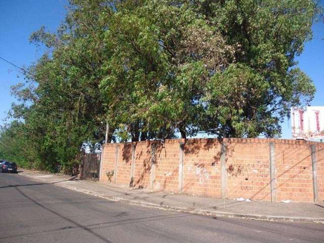 Terreno no Jardim Hikare próximo a Escola Maria Luiza Perez em São Carlos