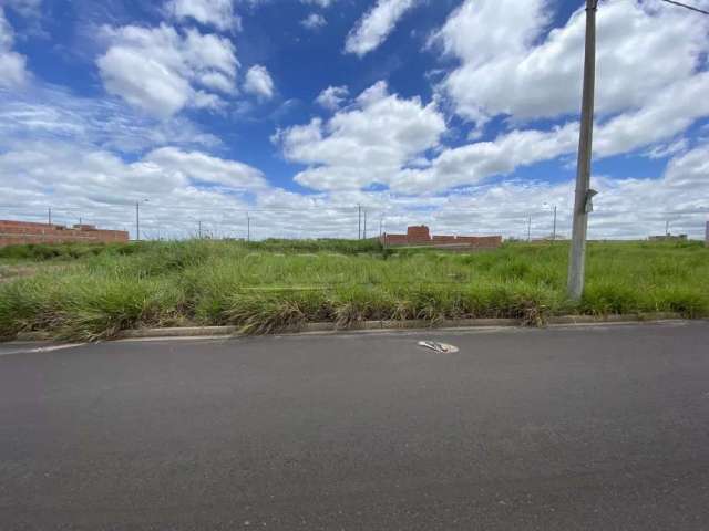 Lote de 240m2 no Residencial Arcoville