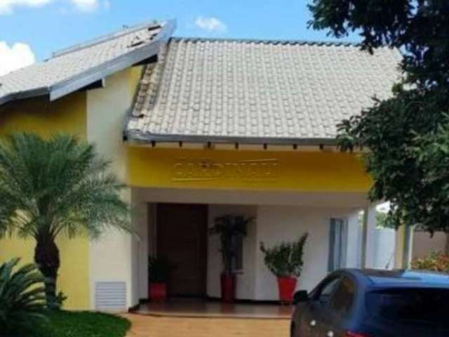 Casa em condomínio