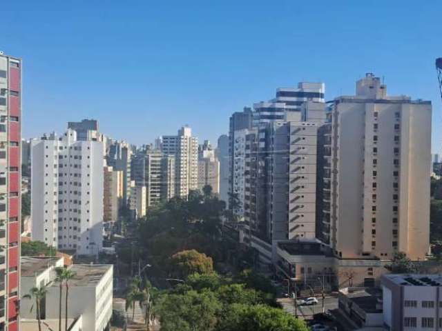 Apartamento com 3 Quartos 1 suíte  e 4 banheiros à Venda 134 m²