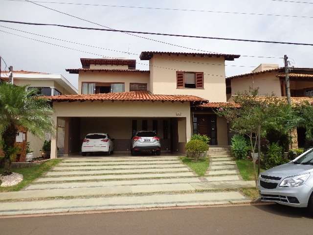 Casa Sobrado Condomínio em São Carlos