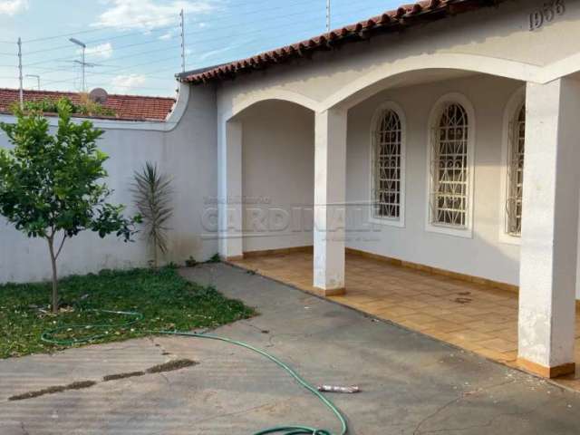 Casa com ótima localização, próximo ao SESI da Vila